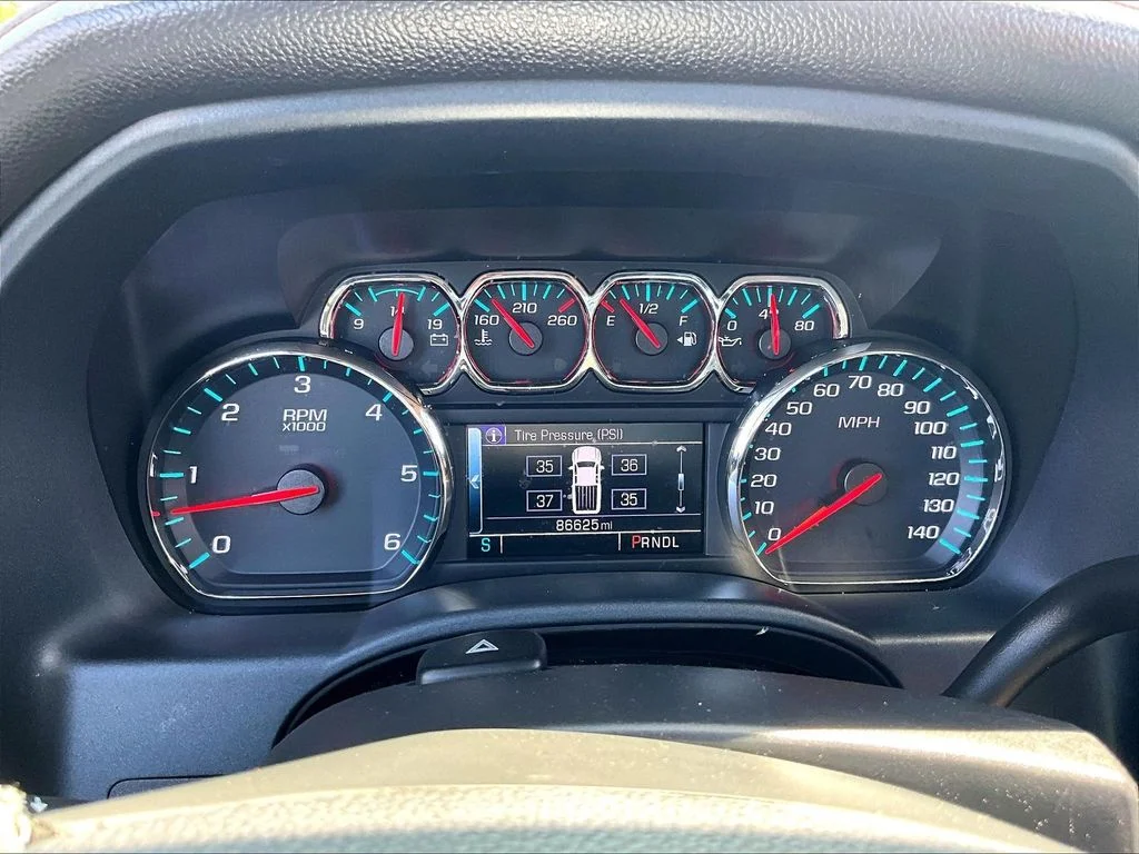 Used 2017 Blue Chevrolet High Country image 21
