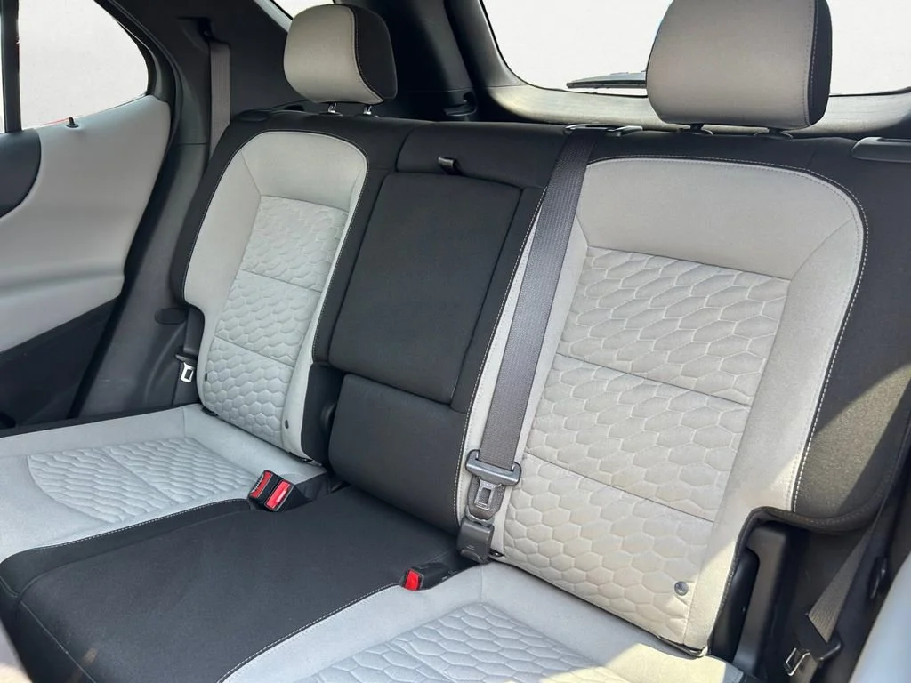 Used 2021 SUMMIT WHITE Chevrolet LS image 9