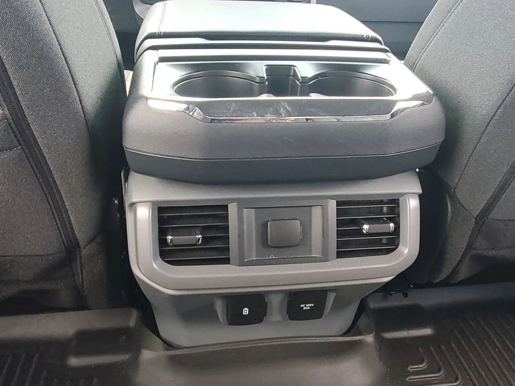 Used 2024 White Ford XLT image 31