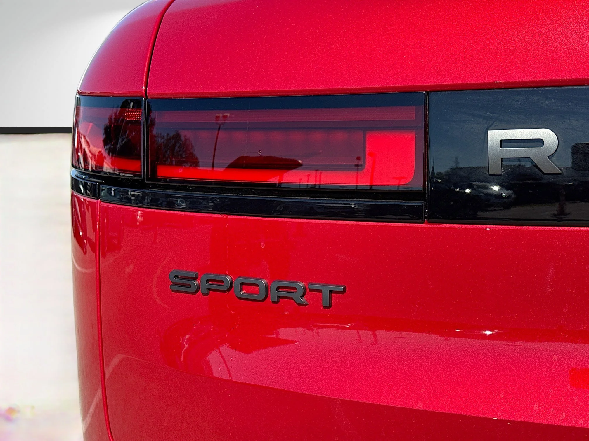 New 2026 Firenze Red Metallic Land Rover Dynamic SE image 10