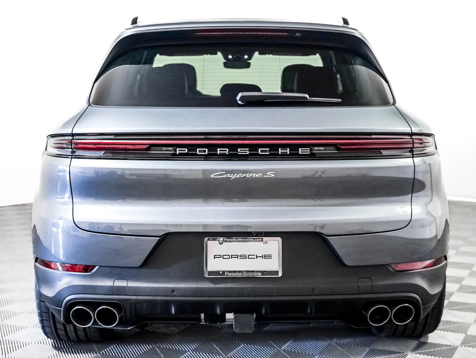 2026 Porsche Cayenne S - Photo 10