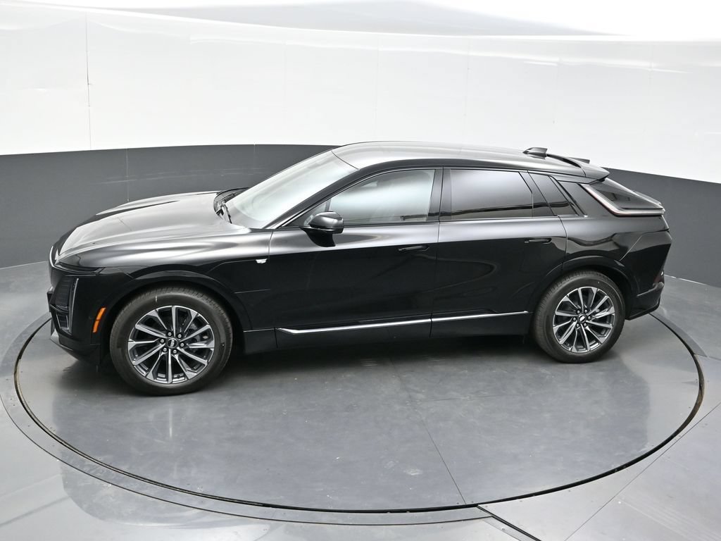 2027 Cadillac LYRIQ Premium Sport - Photo 30