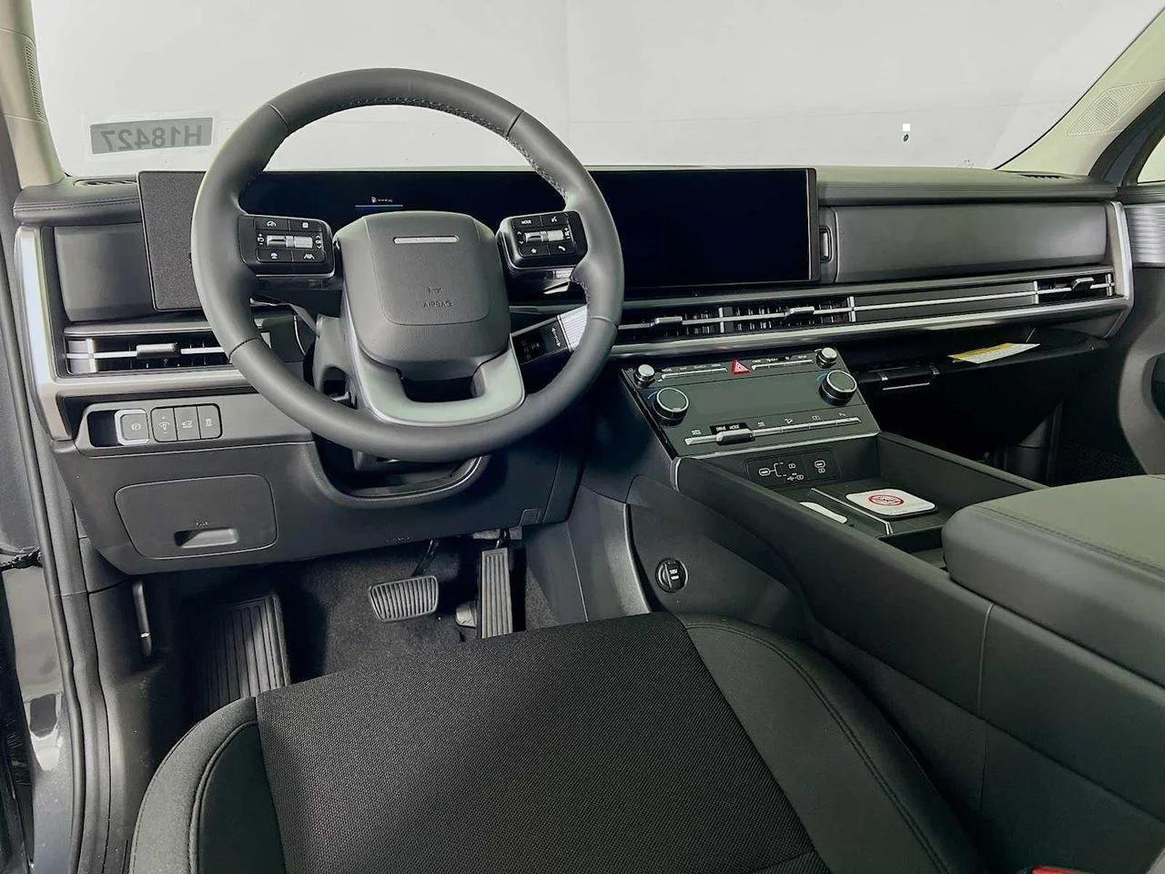 2026 Hyundai Santa Fe SE - Photo 7