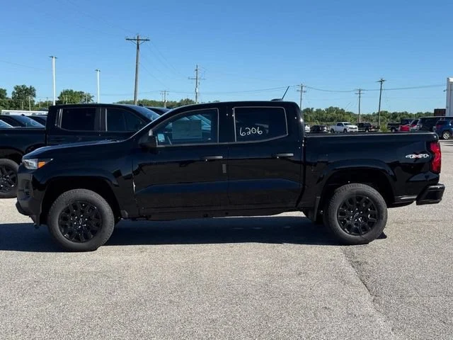 2026 Chevrolet Colorado Work Truck - Photo 2