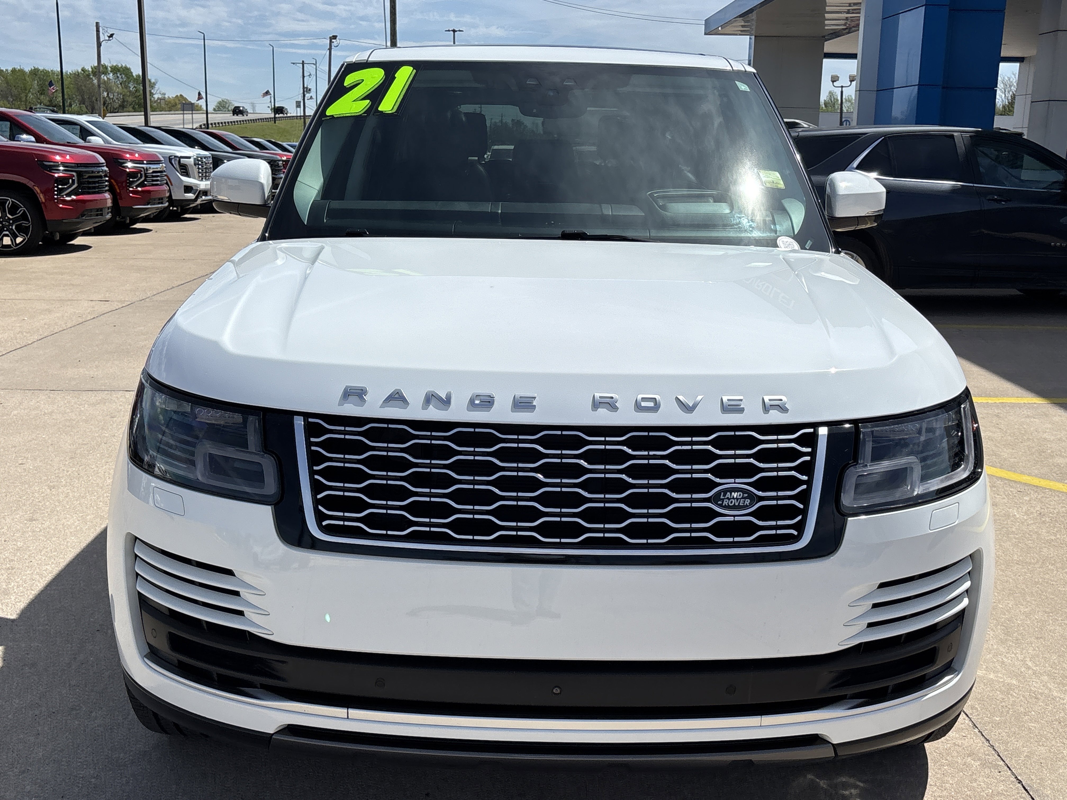 Used 2021 White Land Rover P525 Westminster image 14