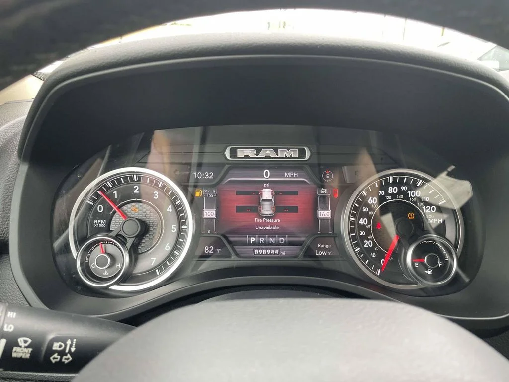 Certified Used 2019 White Ram Big Horn/Lone Star image 30
