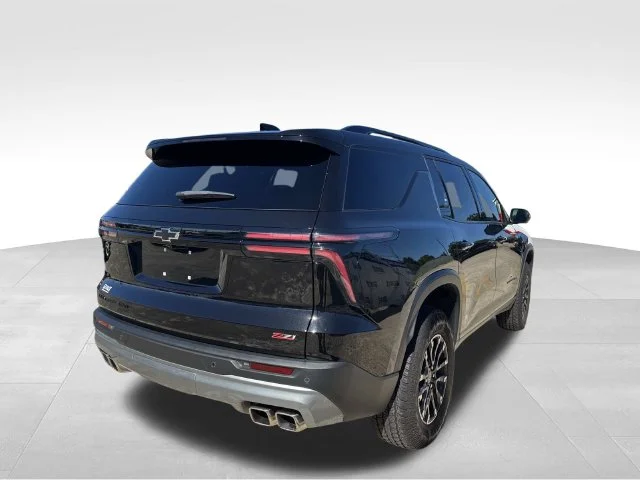 Used 2025 Black Chevrolet Z71 image 12