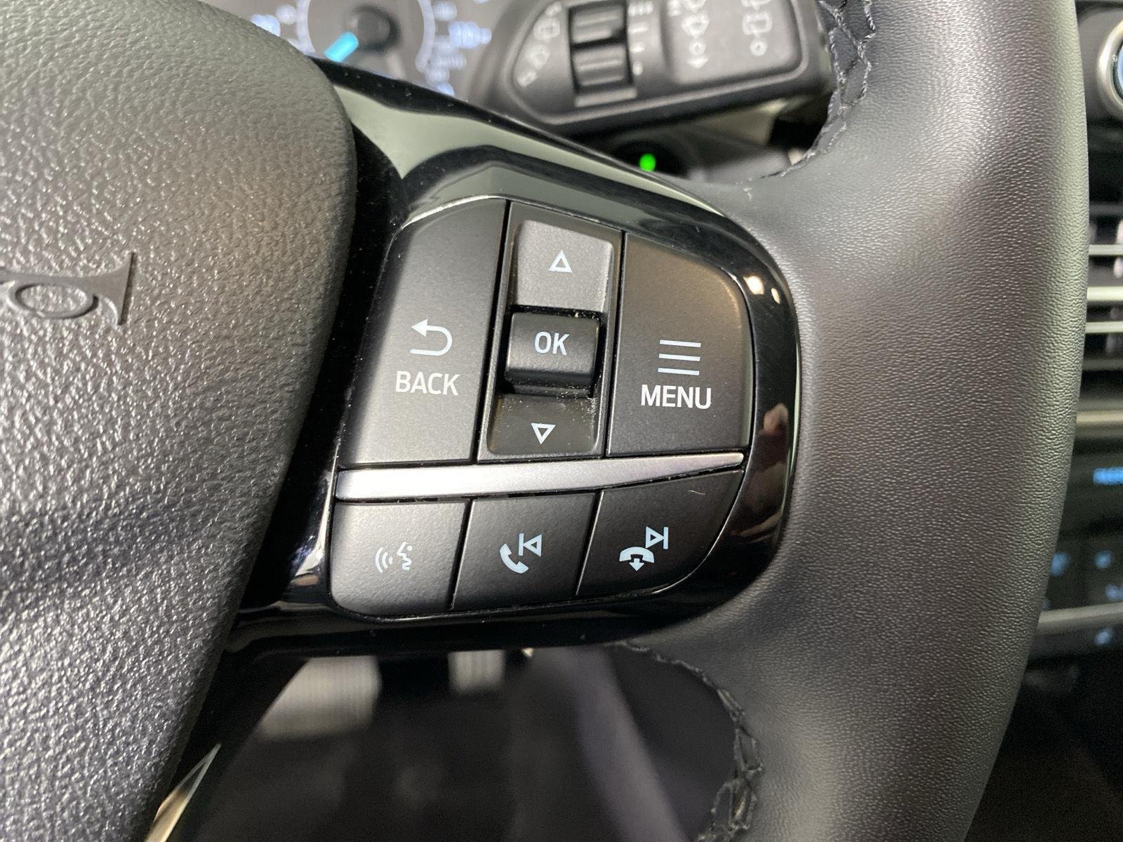 Used 2022 Iced Blue Silver Ford SE image 15