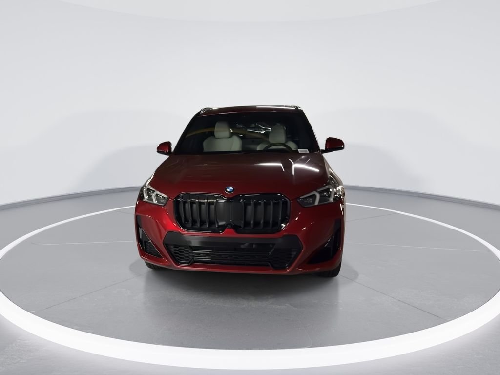 Used 2026 Red BMW xDrive28i image 3