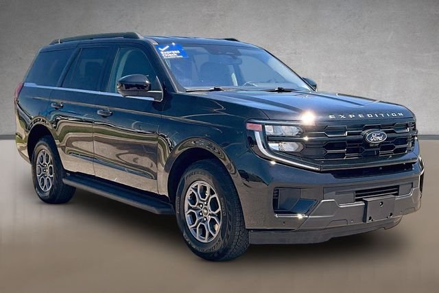 Used 2025 Black Ford Active image 8
