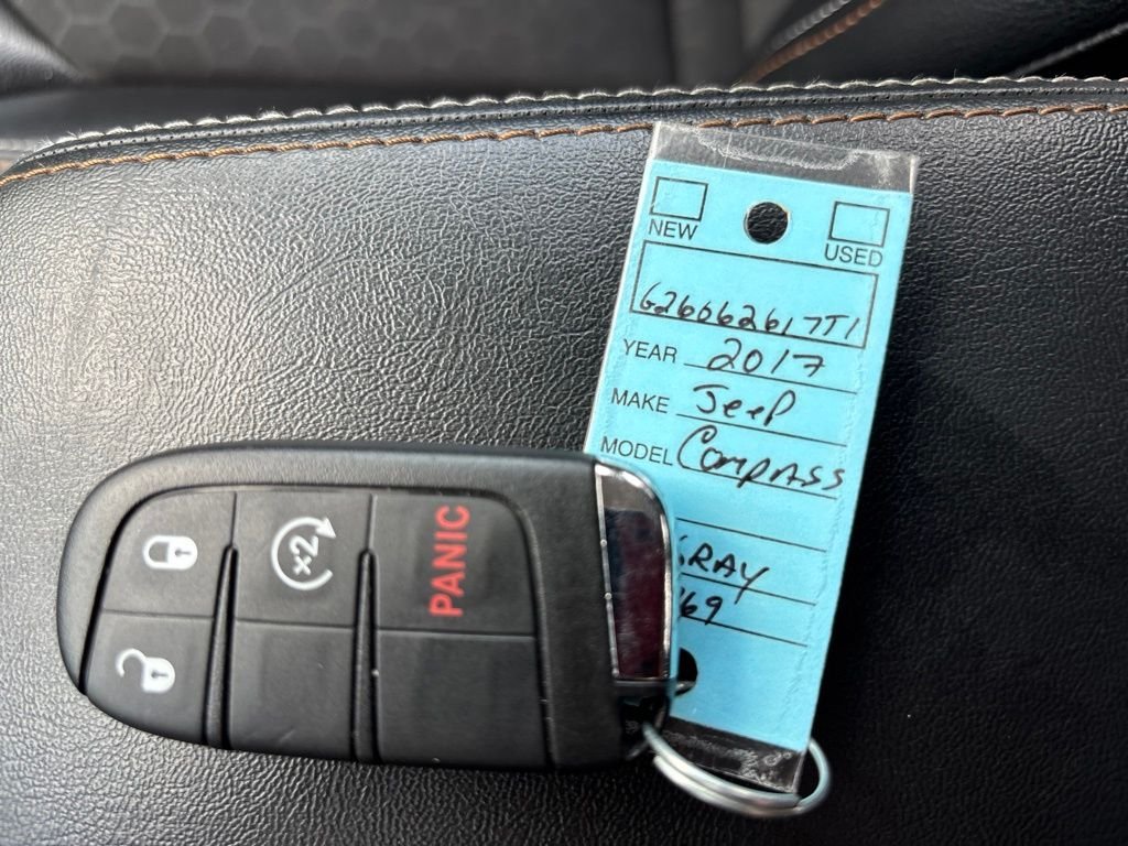 Used 2017 Gray Jeep Latitude image 31