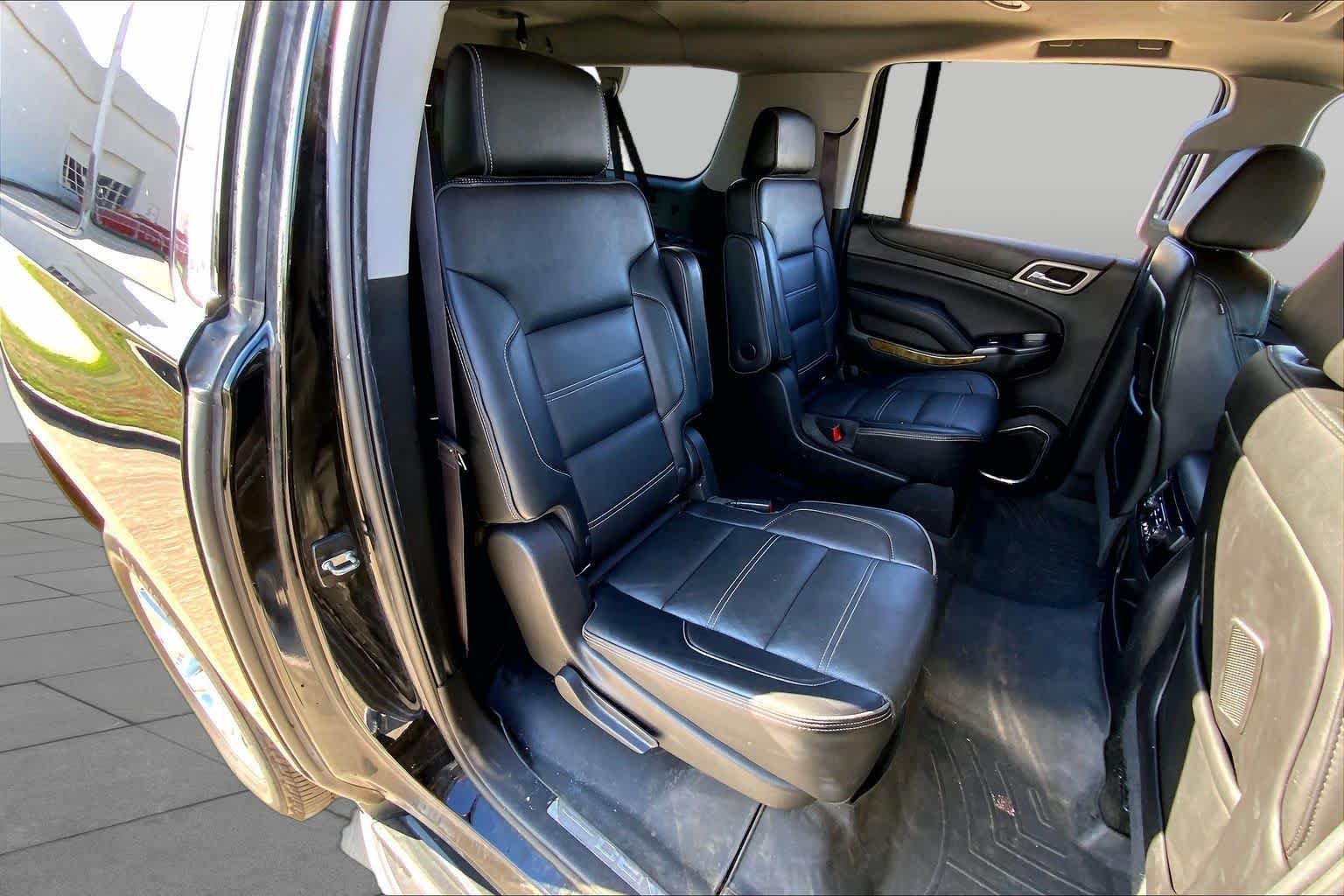 Used 2016 Onyx Black GMC Denali image 20