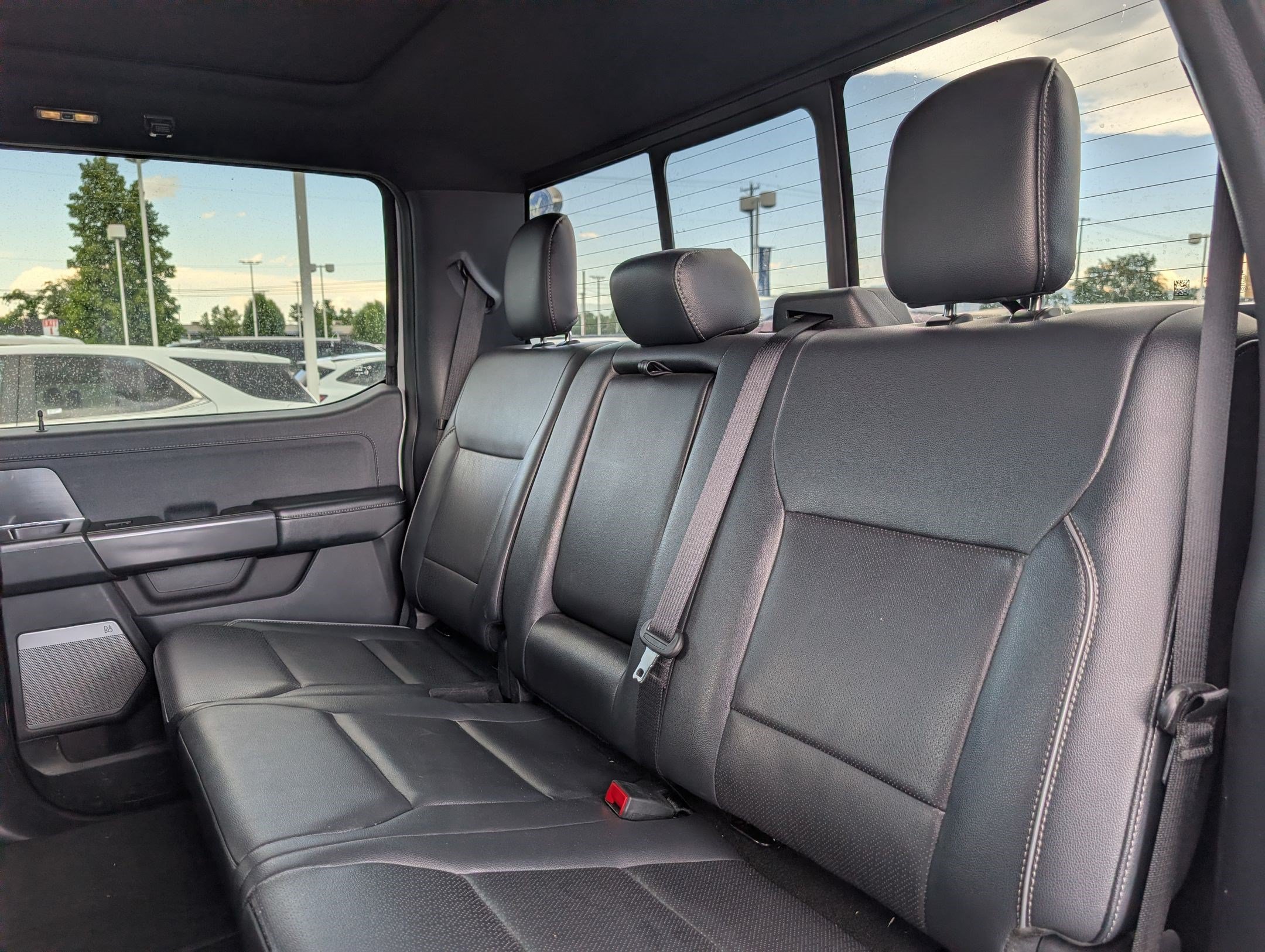 Certified Used 2025 Blue Ford LARIAT image 27