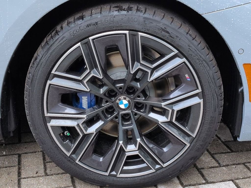New 2027 Gray Metallic BMW 530i image 11