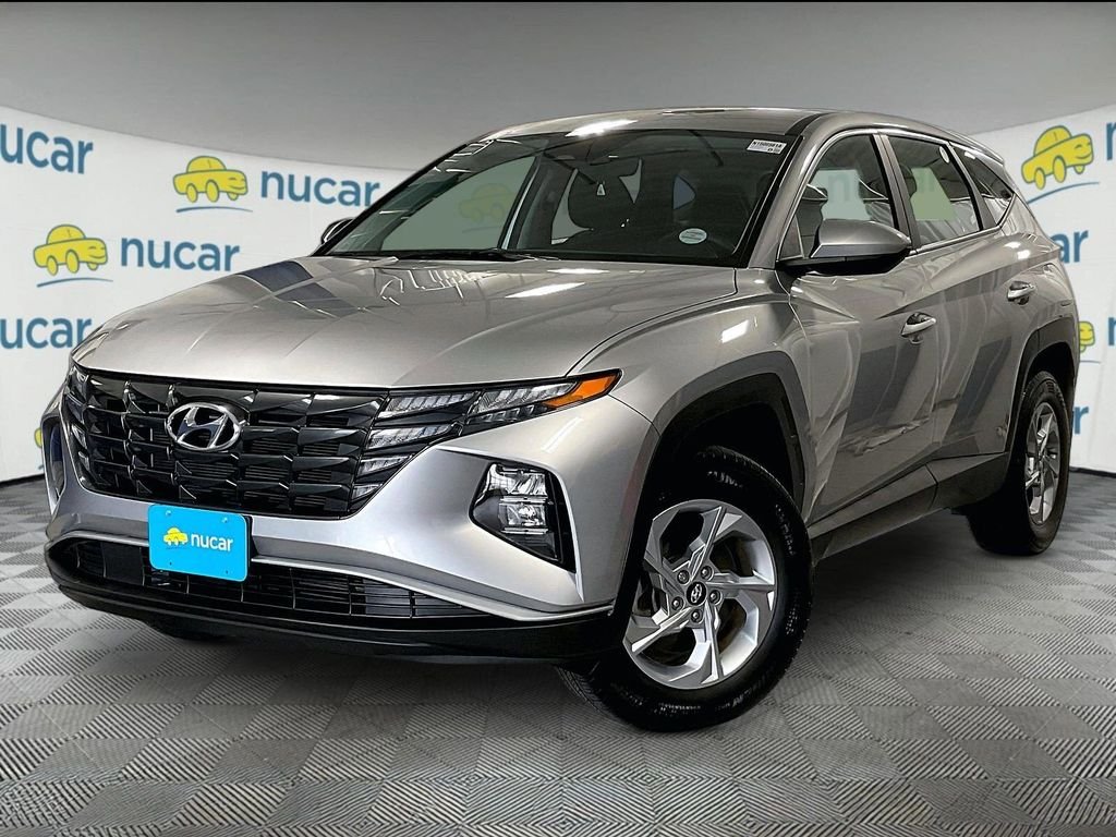 Used 2024 Silver Hyundai SE image 3