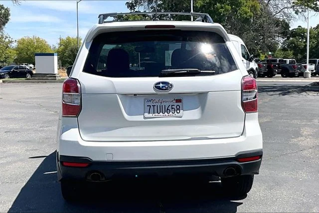 Used 2015 Satin White Pearl Subaru 2.0XT Touring image 4