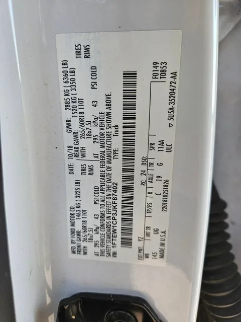 Used 2018 White Ford XL image 29