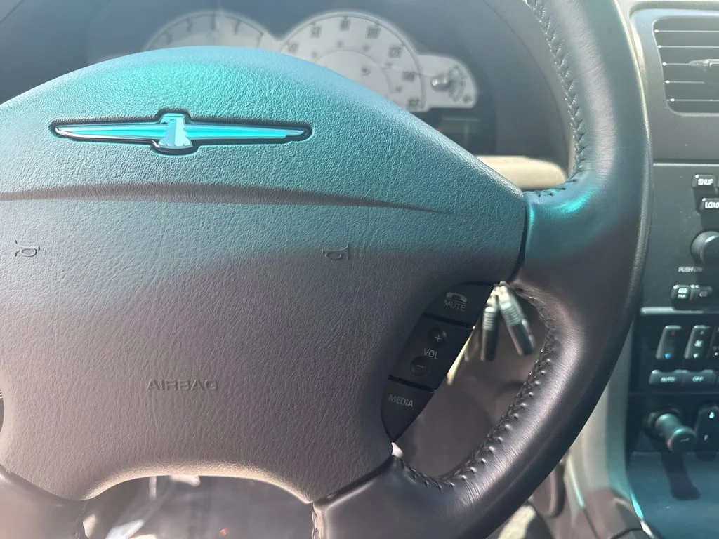 Used 2002 White Ford Base image 15