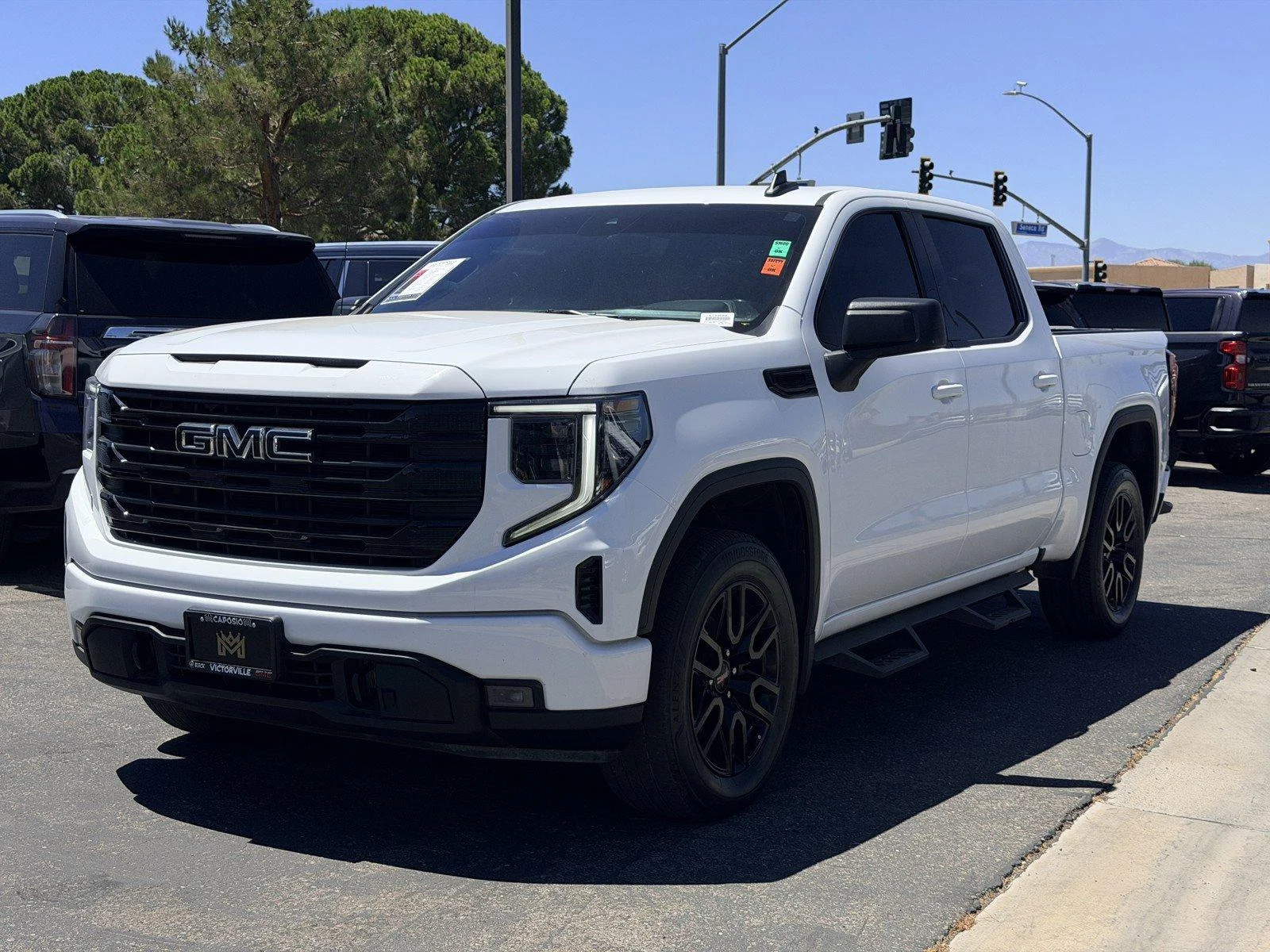 Used 2022 Summit White GMC Elevation image 3