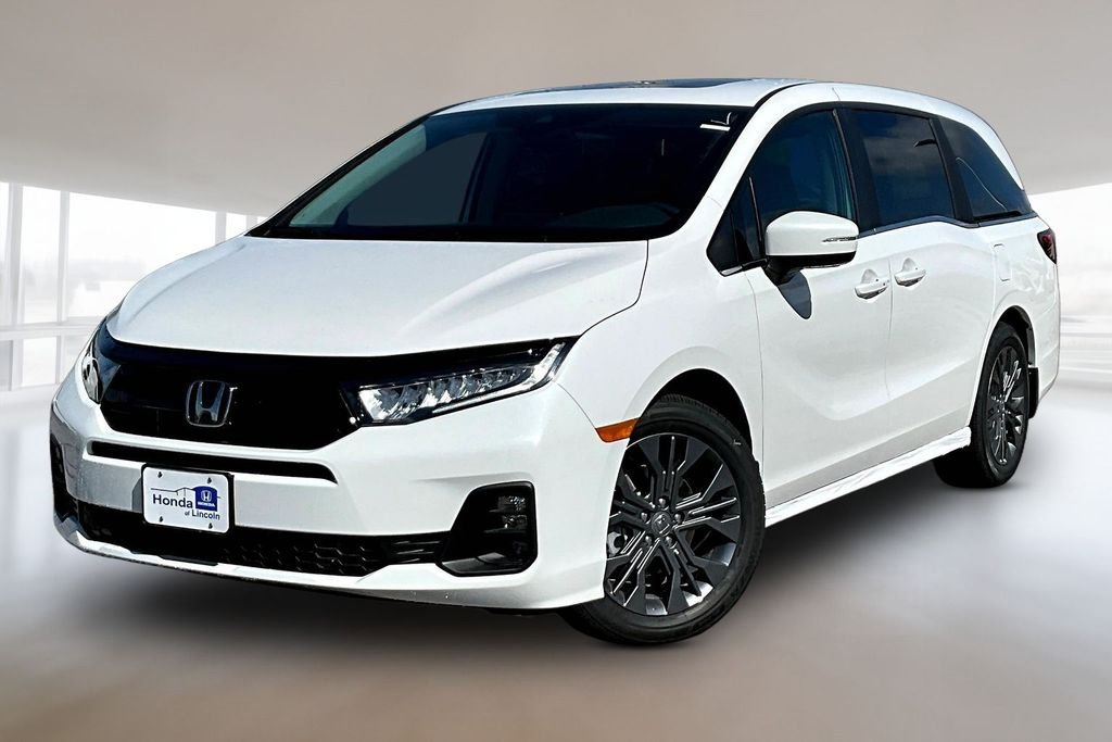 2026 Honda Odyssey Touring's photo