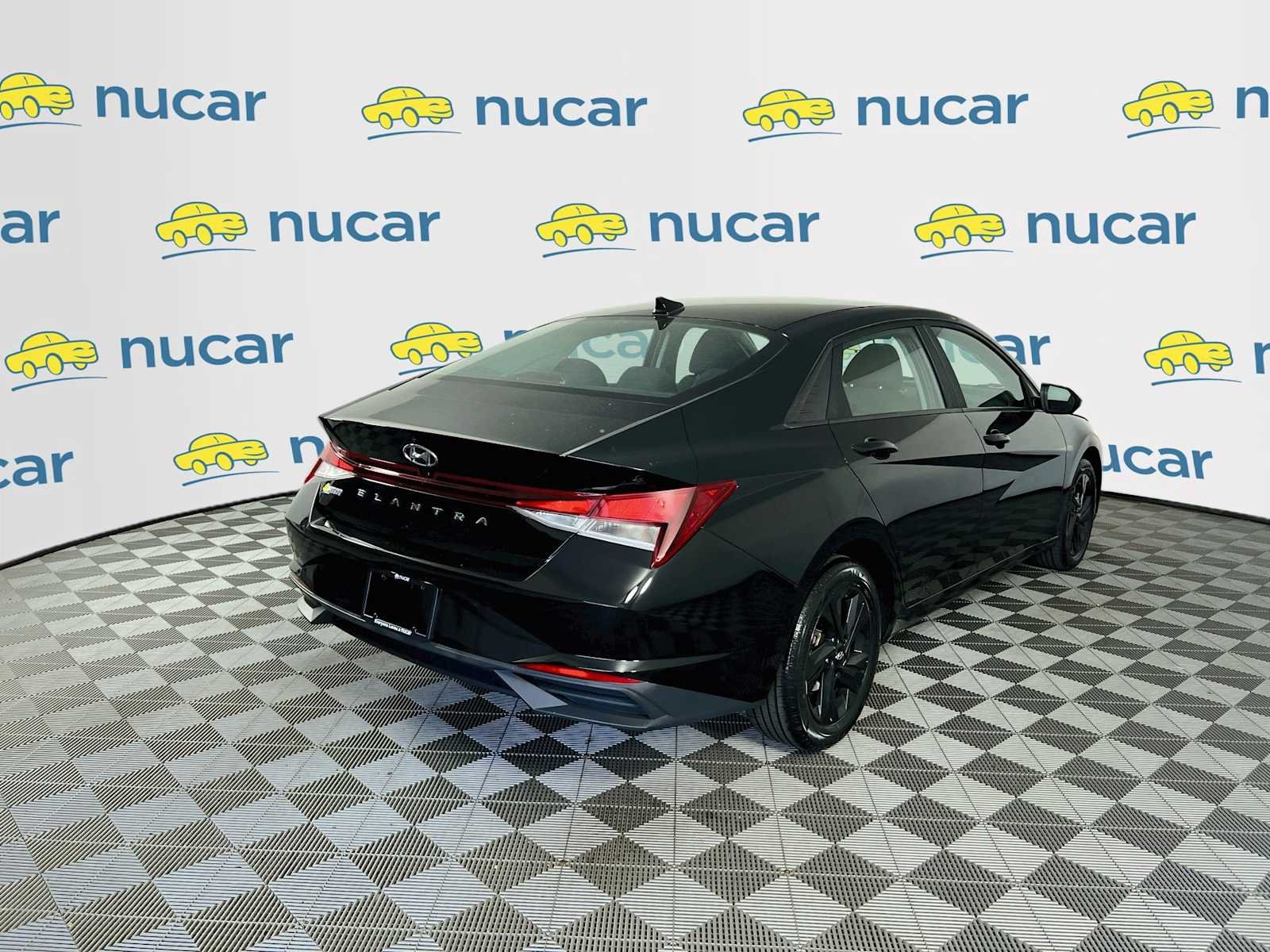 Used 2023 Onyx Black Hyundai SEL image 7
