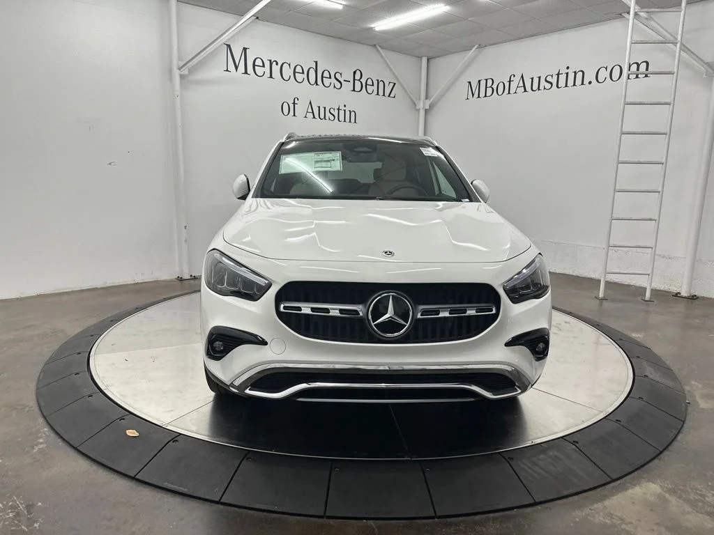 New 2026 White Mercedes-Benz GLA 250 image 2