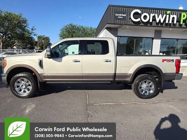 Used 2017 White Gold Metallic Ford  image 8