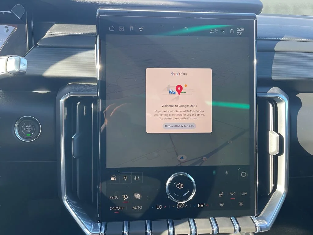 New 2026 Sterling Metallic GMC Elevation image 24