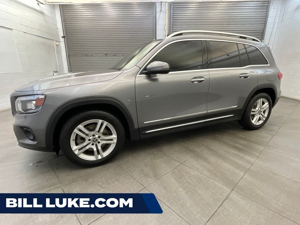Used 2021 Gray Mercedes-Benz GLB 250 4MATIC® image 1
