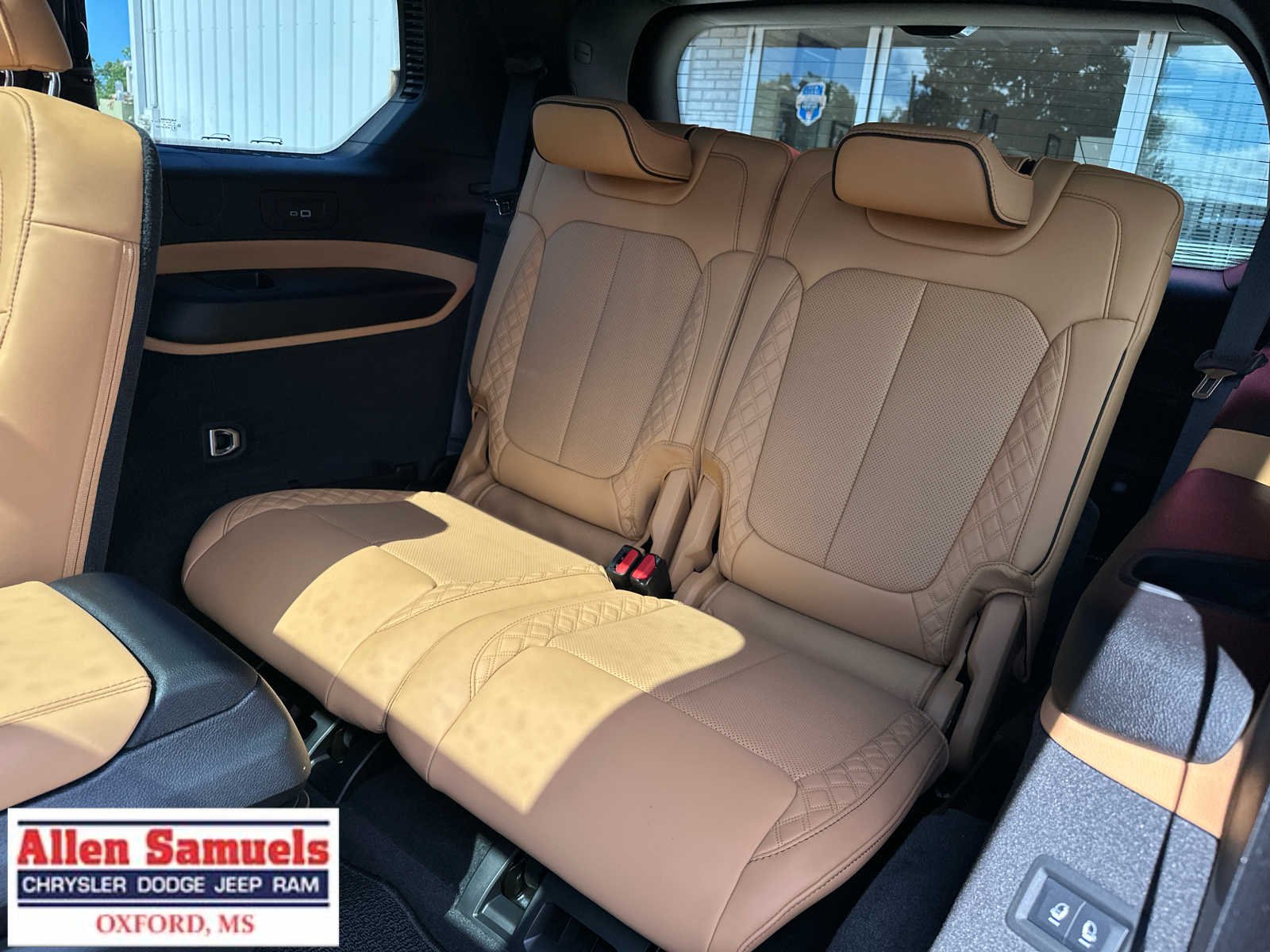 New 2026 Baltic Gray Metallic Clear-Coat Exterior Paint Jeep Summit image 17