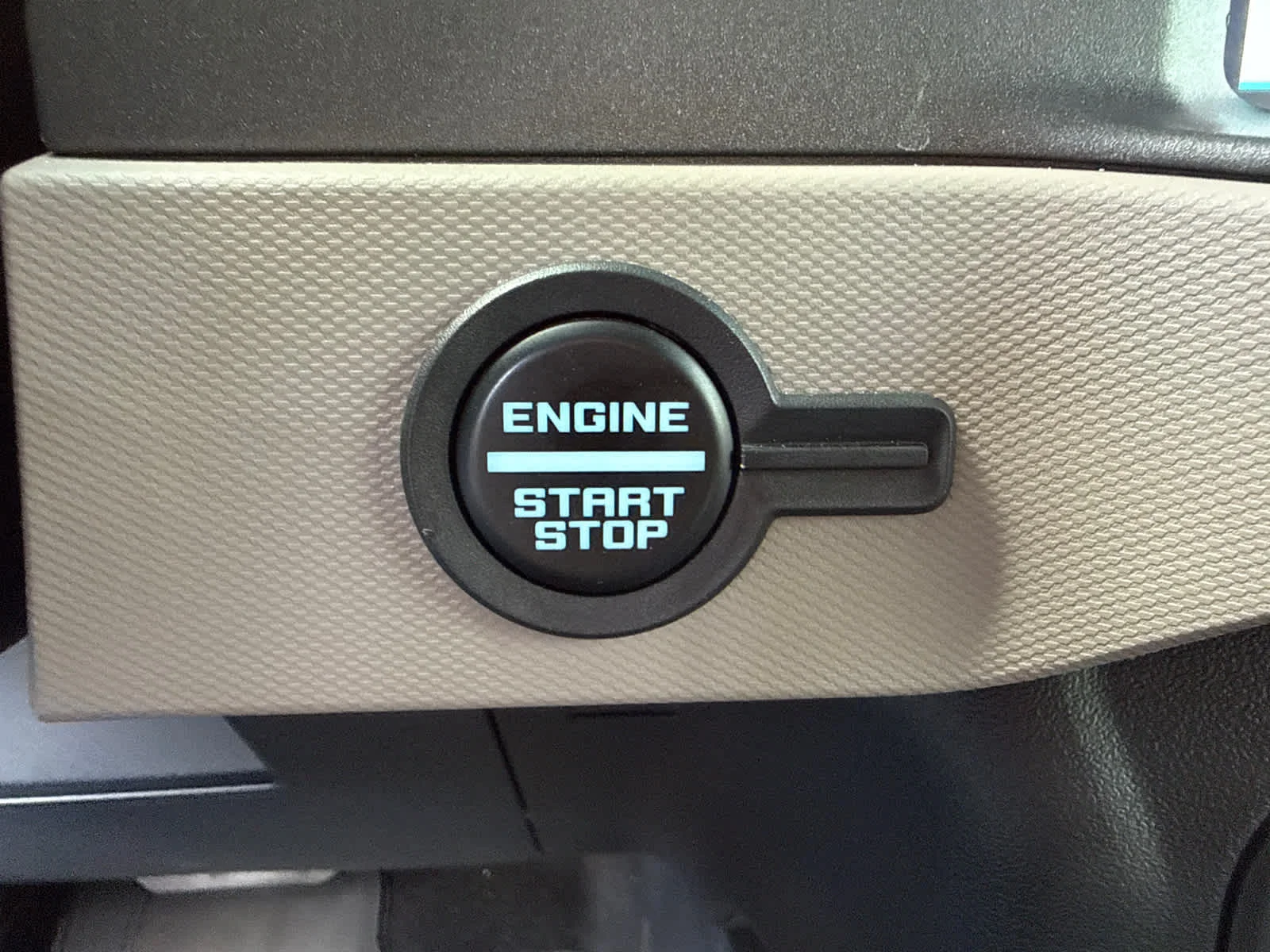 Used 2024 Race Red Ford Wildtrak image 30