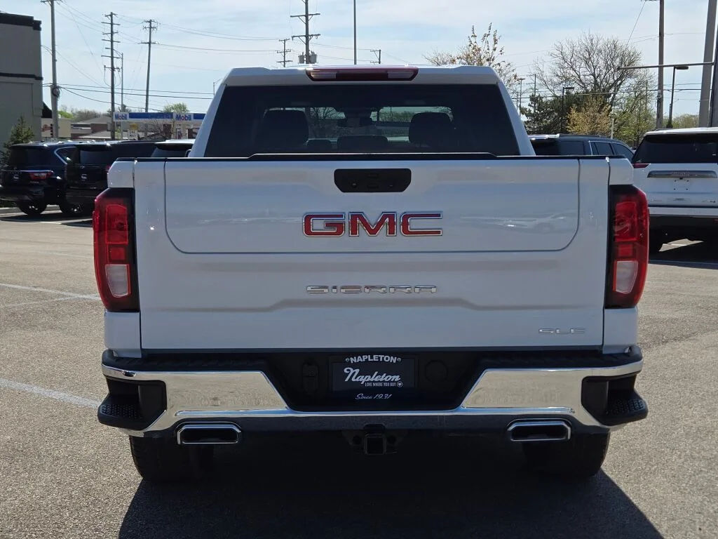Used 2023 White GMC SLE image 15