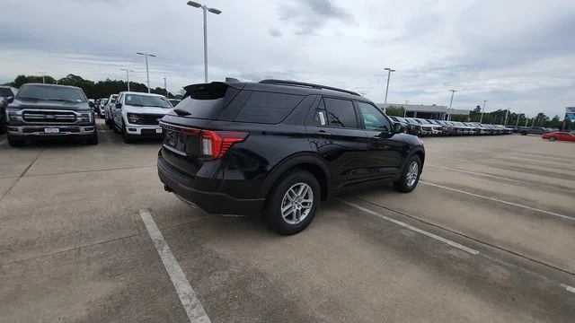 New 2026 Agate Black Metallic Ford Active image 9