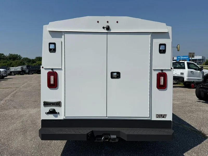 New 2026 Oxford White Ford Low KUV image 4