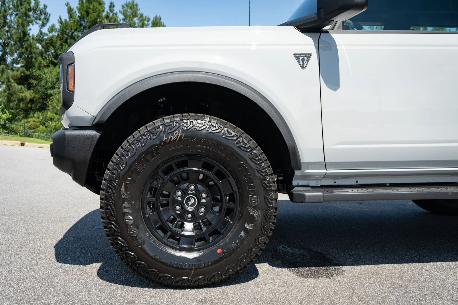 New 2026 Avalanche Gray Ford Base image 4