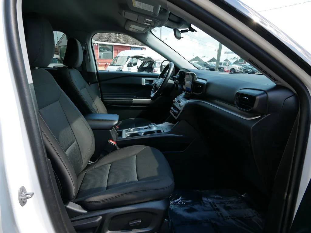 Certified Used 2023 White Ford XLT image 8