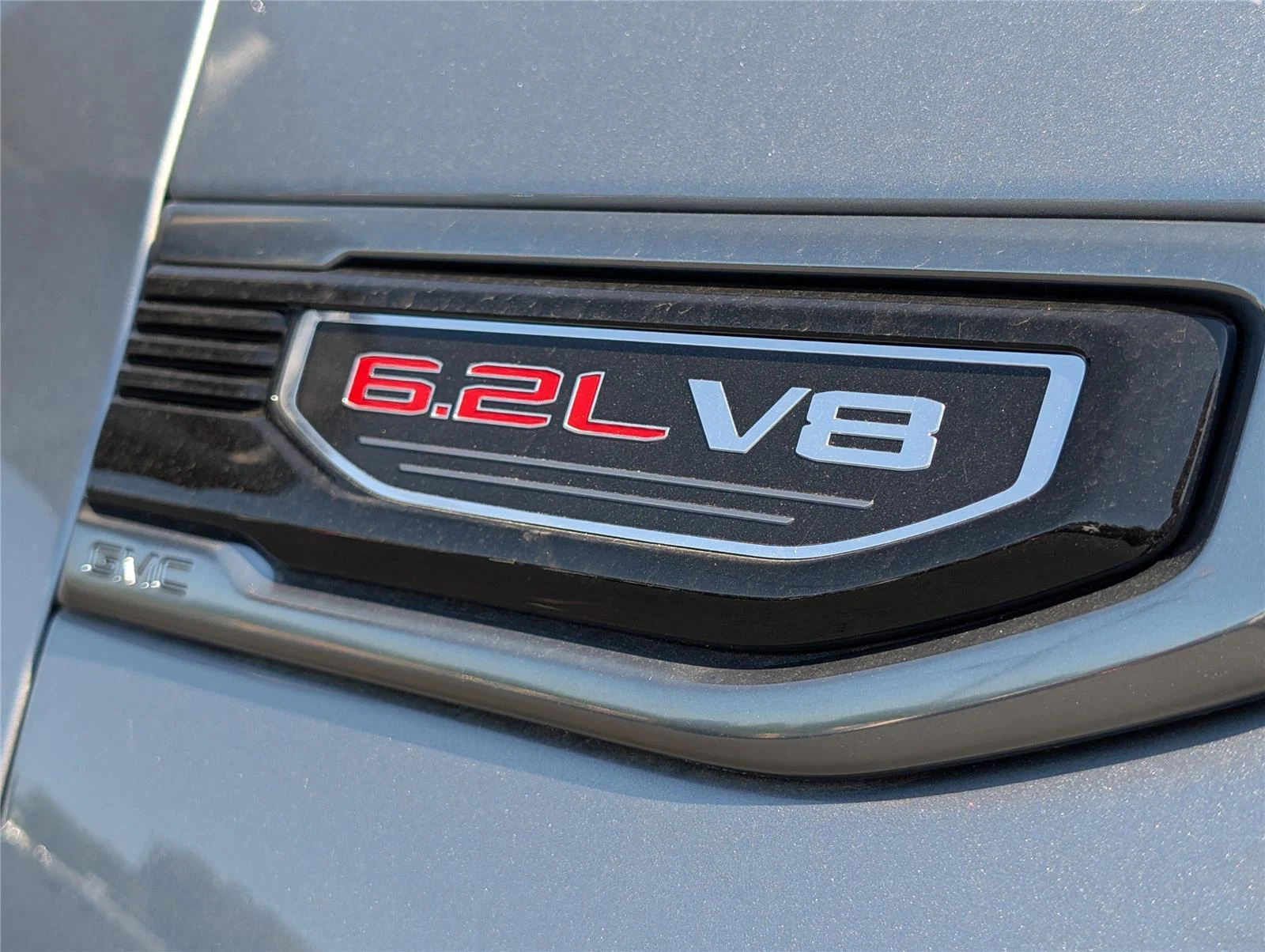 New 2026 Sterling Metallic GMC AT4 image 39