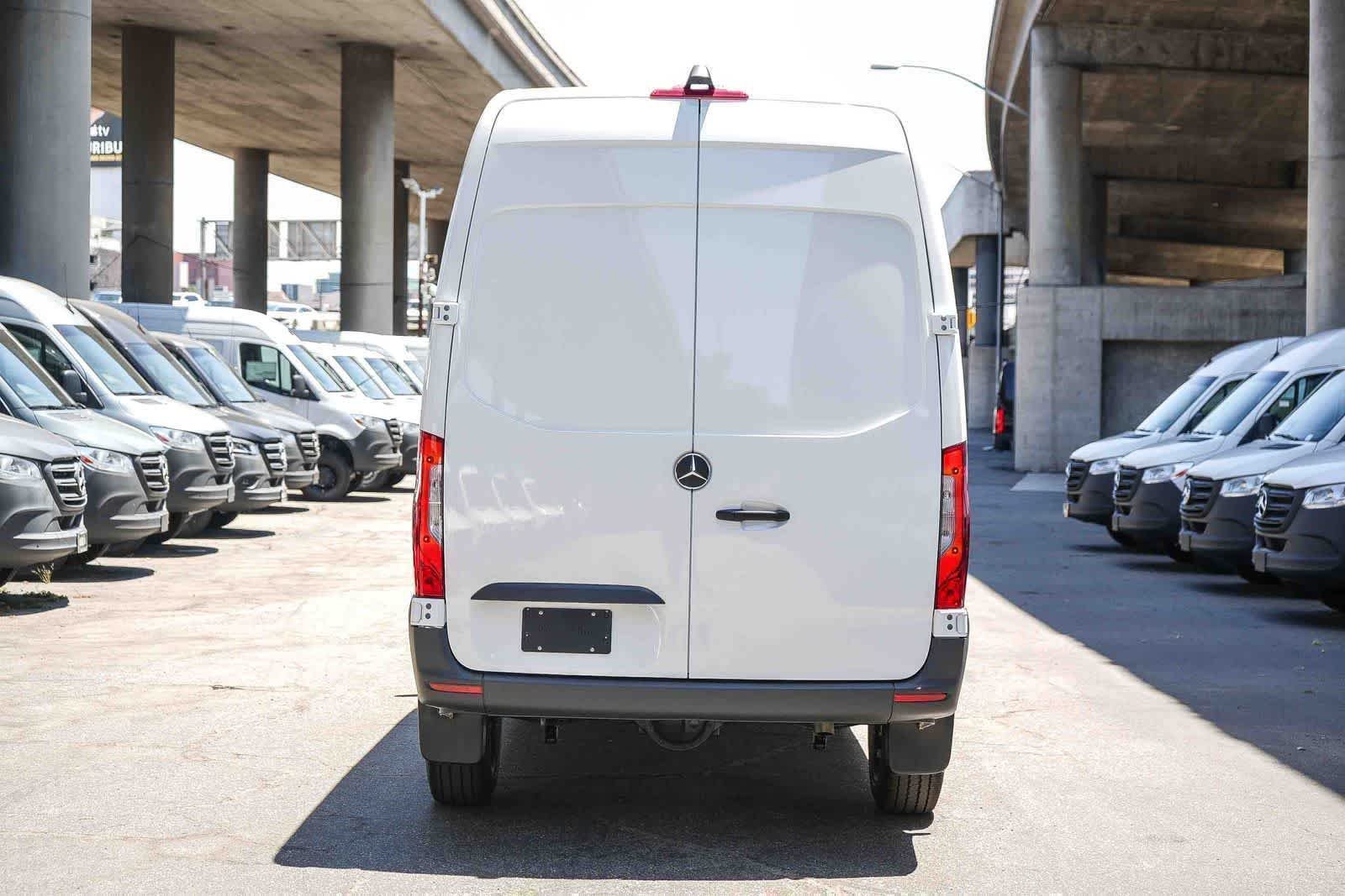 New 2026 Arctic White Mercedes-Benz Cargo 144WB High Roof RWD 2.0L I4 Diesel Turbo SO image 8