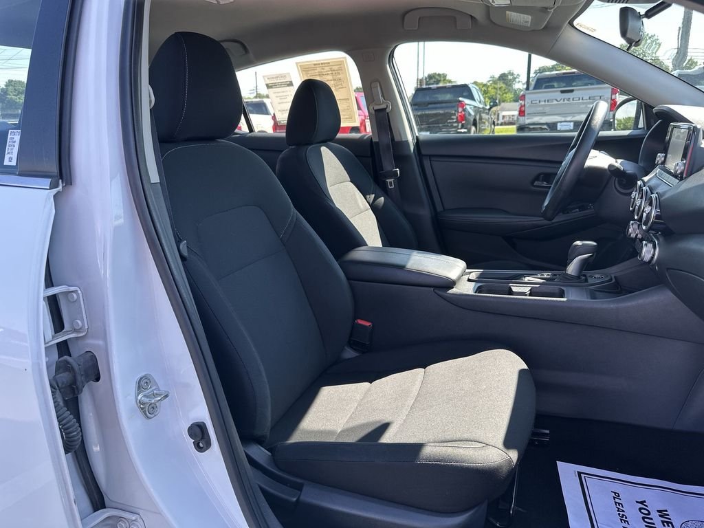 Used 2024 White Nissan S image 29