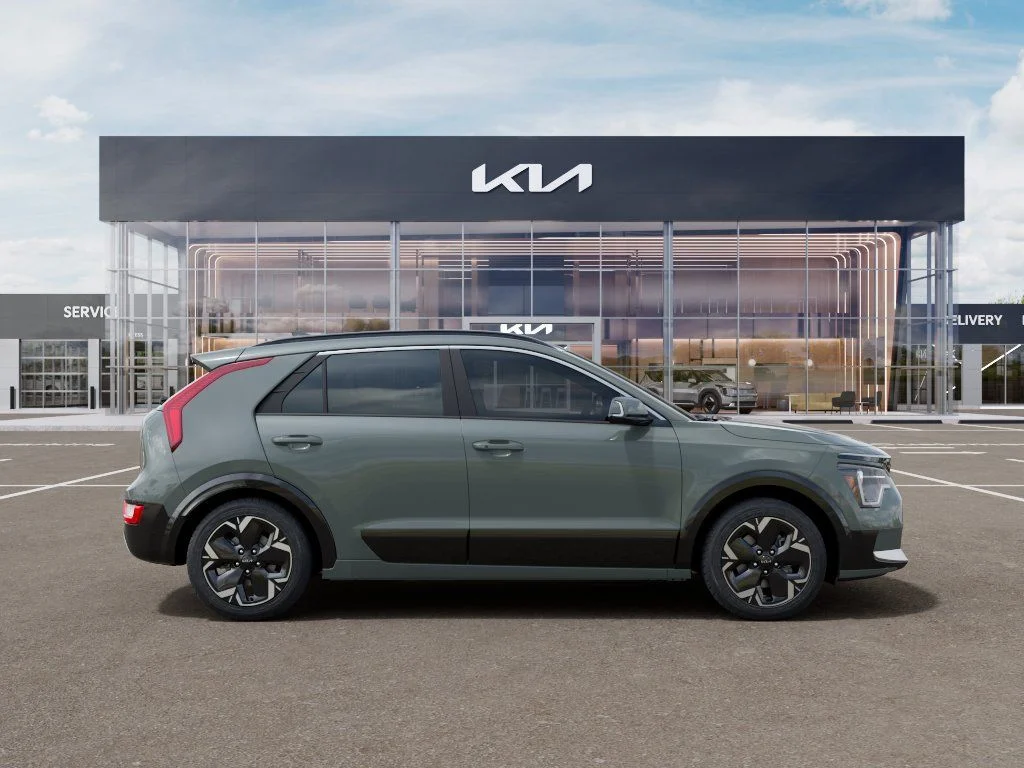 New 2026 Cityscape Green Kia Wind image 7