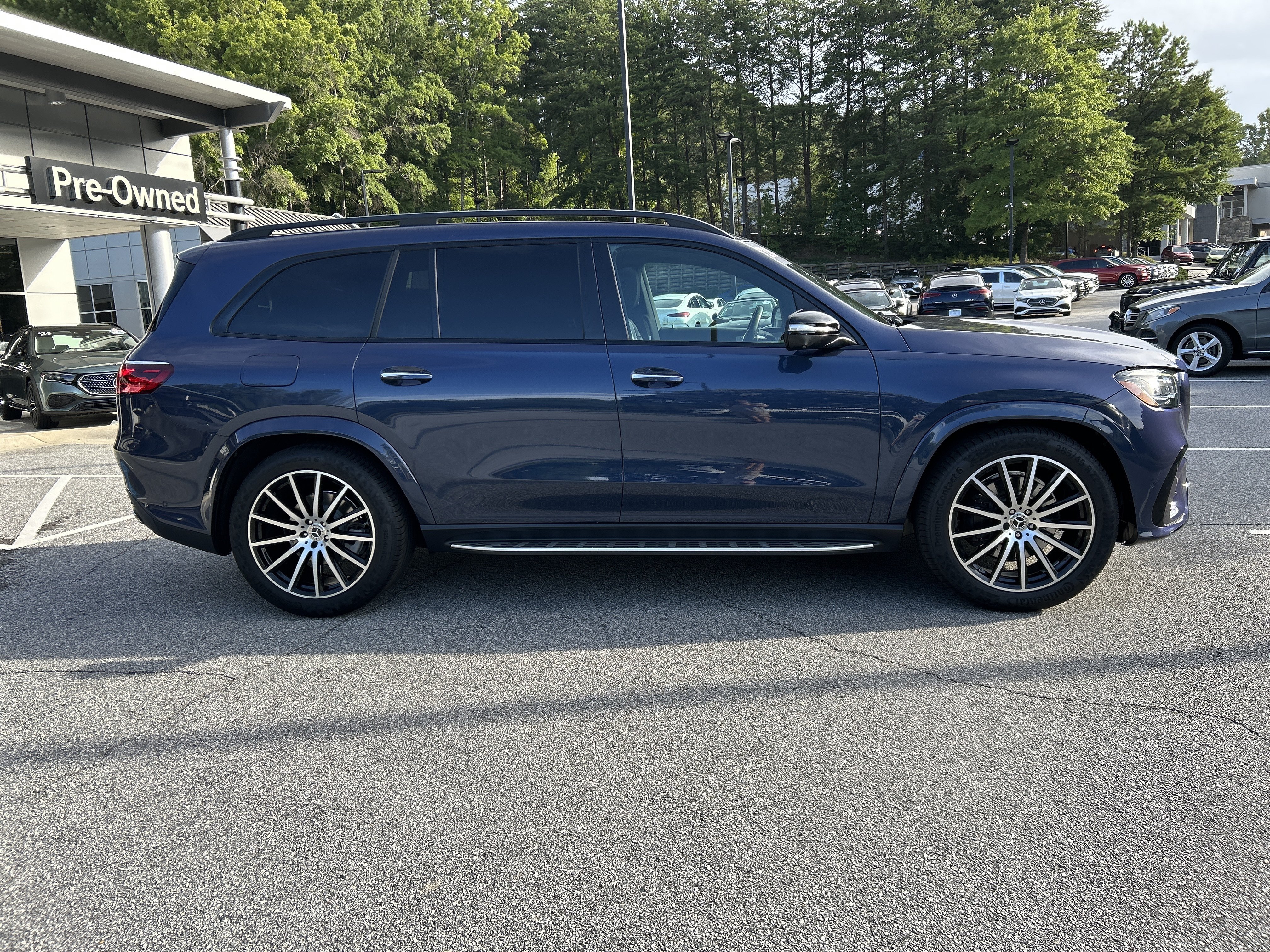 Certified Used 2024 Twilight Blue Metallic Mercedes-Benz GLS 450 4MATIC® SUV image 5