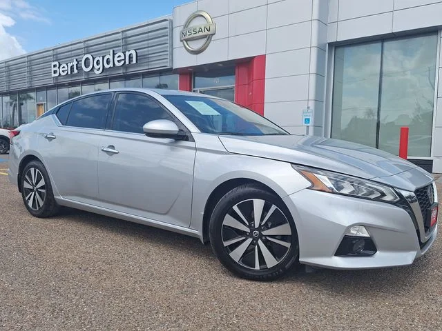 2022 Nissan Altima 2.5 SL's photo