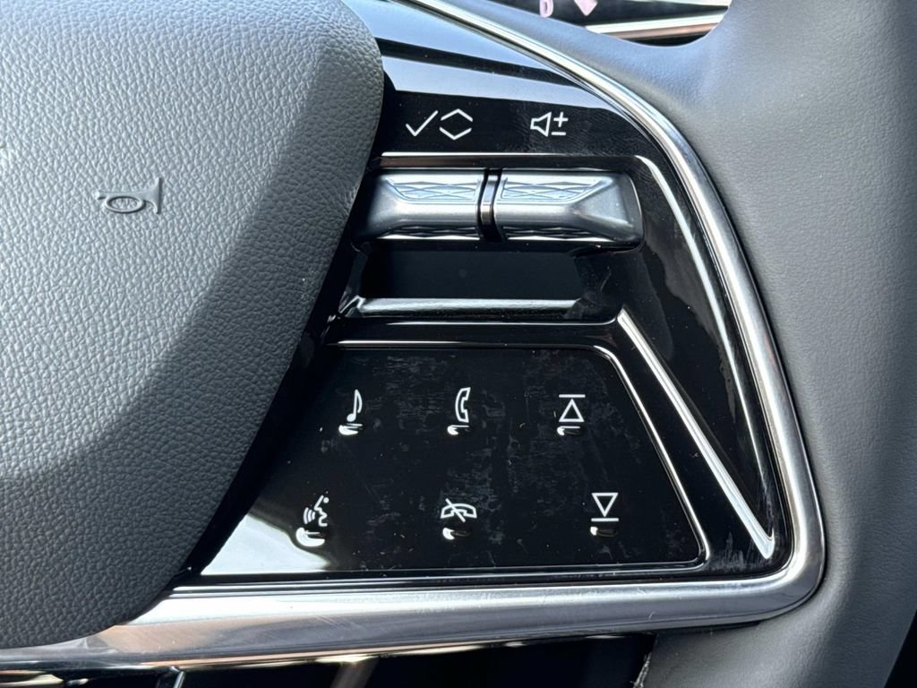 2027 Cadillac LYRIQ Luxury - Photo 15
