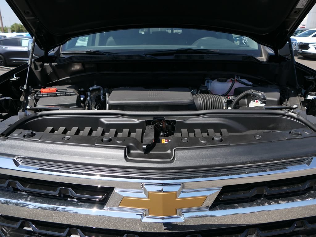 New 2026 Black Chevrolet LT image 27