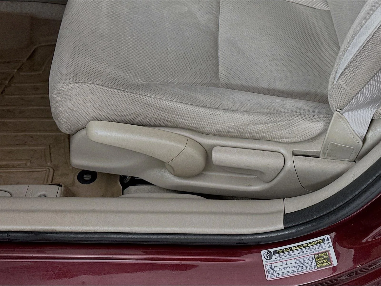 Used 2012 Crimson Pearl Honda LX image 19