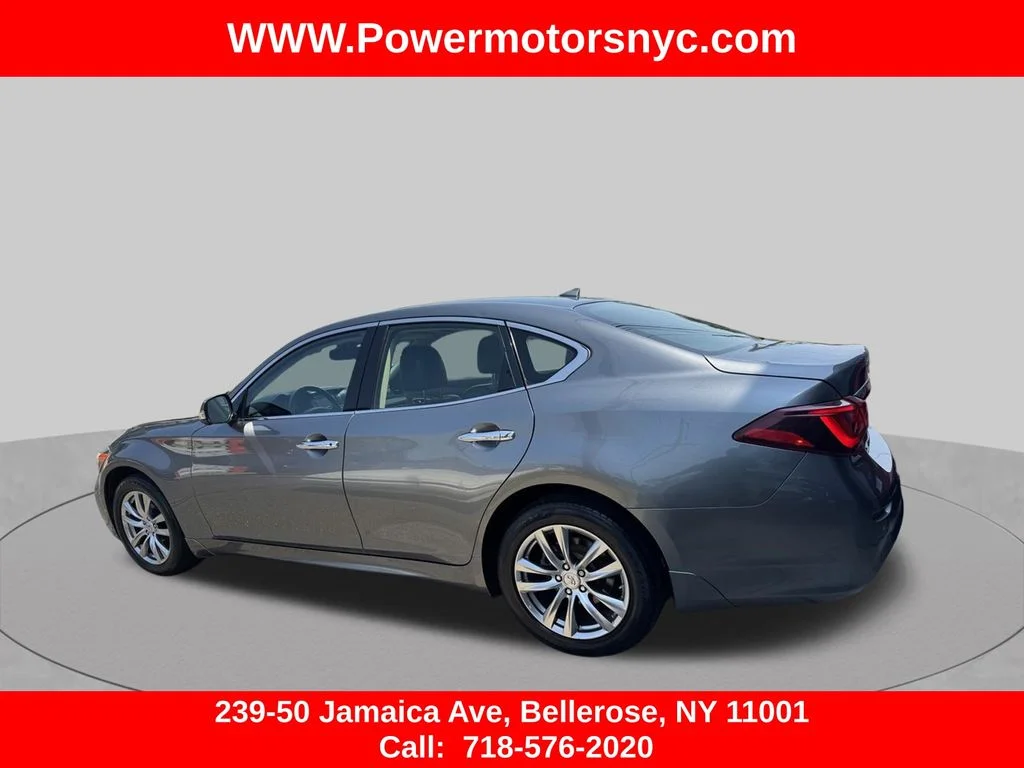 Used 2017 Gray INFINITI 3.7X image 3