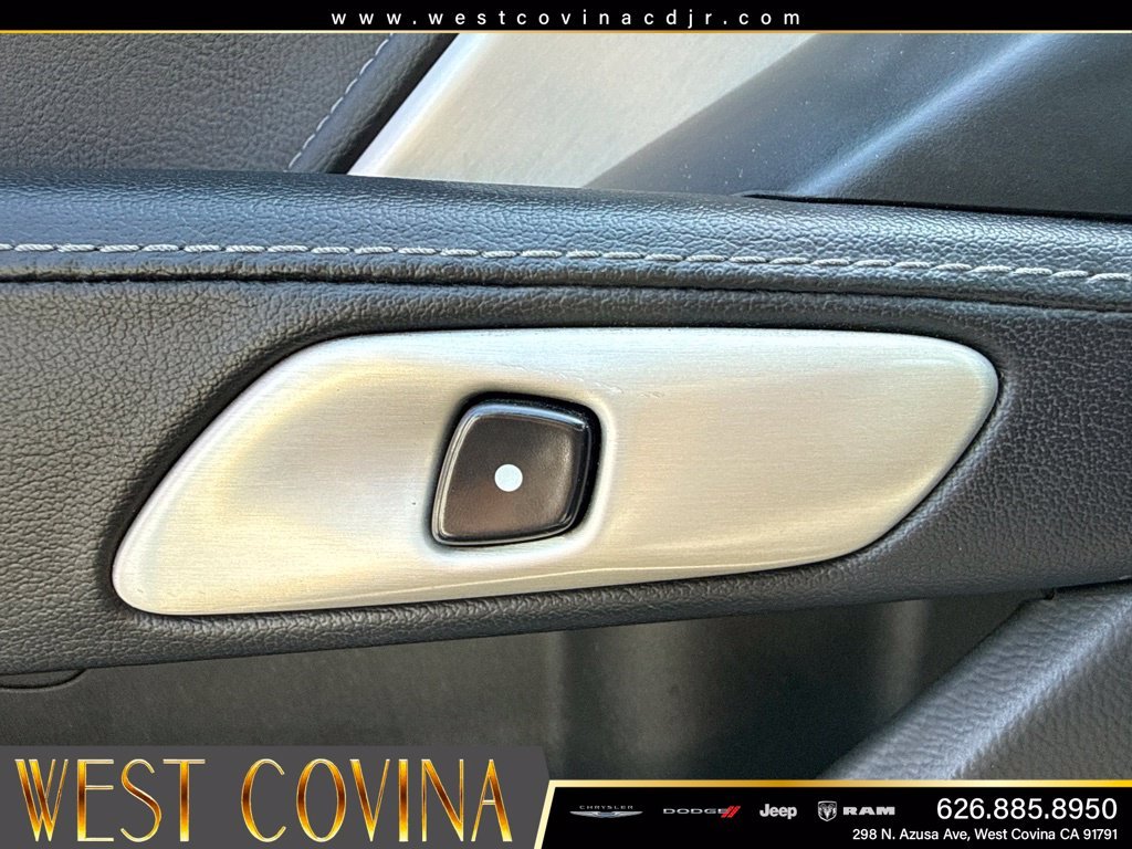 Used 2015 Gray Chevrolet Stingray image 25
