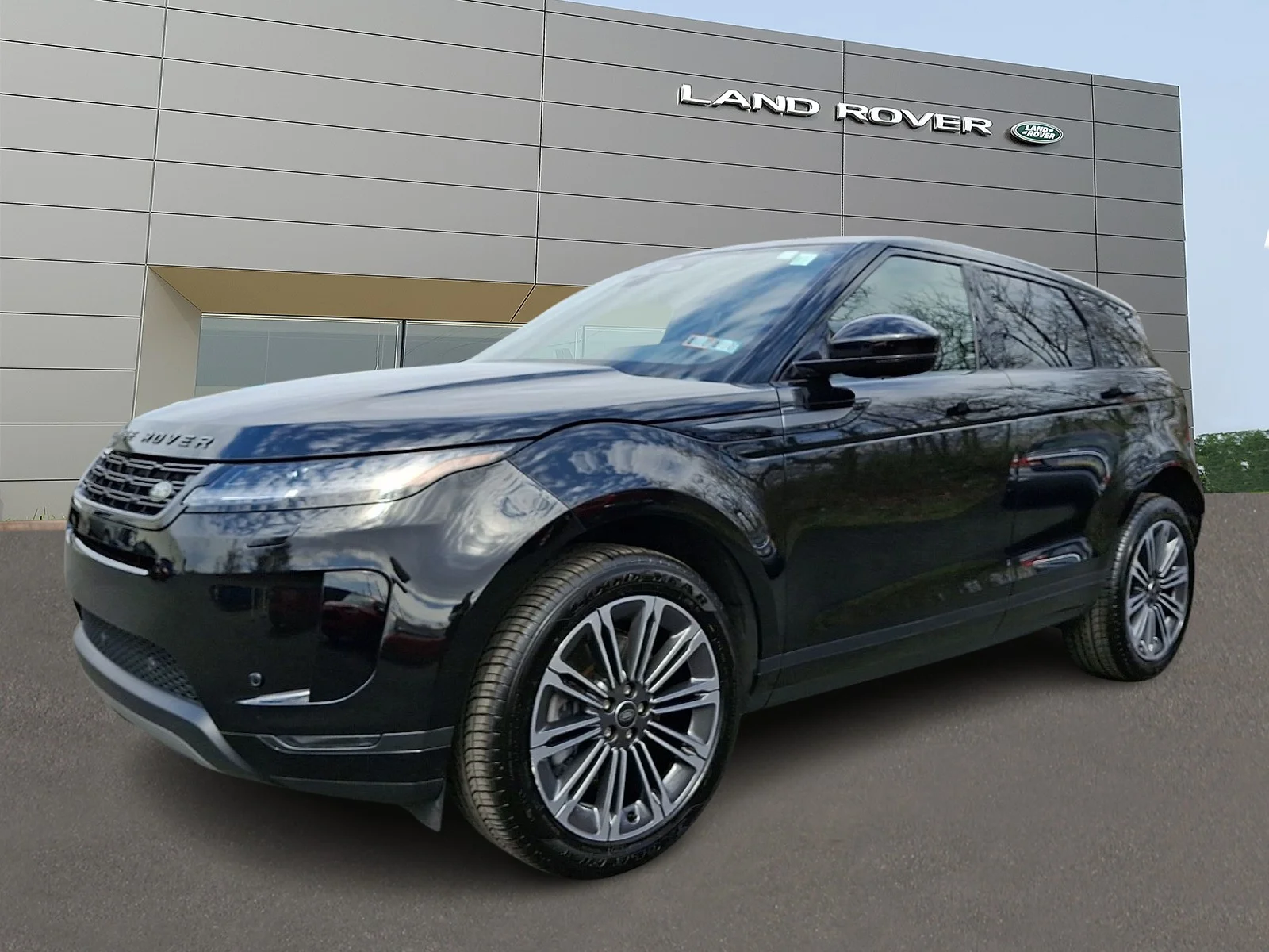 2026 Land Rover Range Rover Evoque S's photo