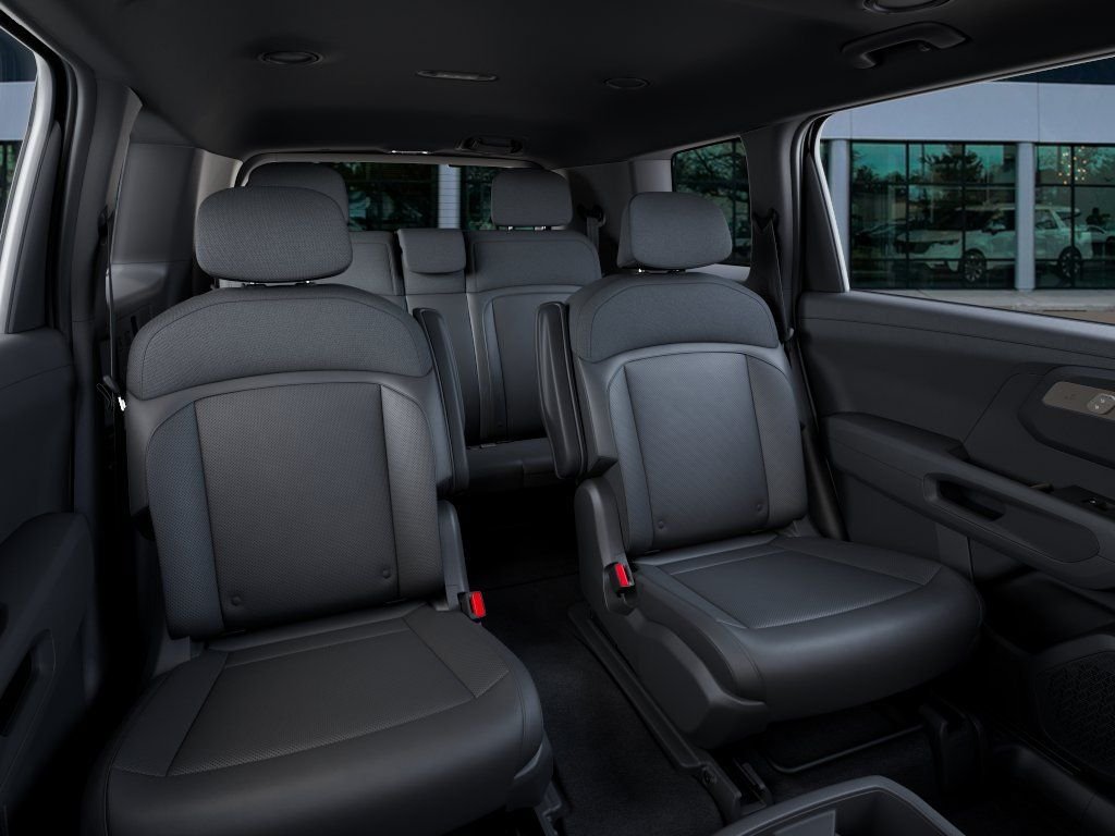 New 2027 Black Kia S image 16