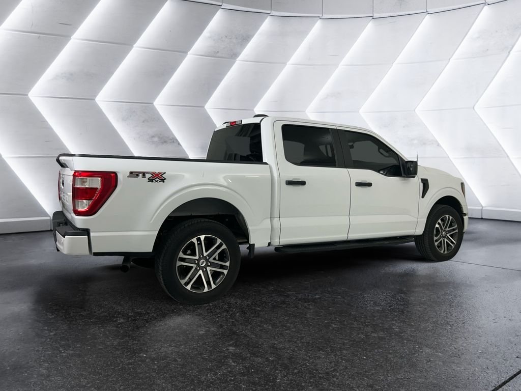 Used 2023 White Ford XL image 4